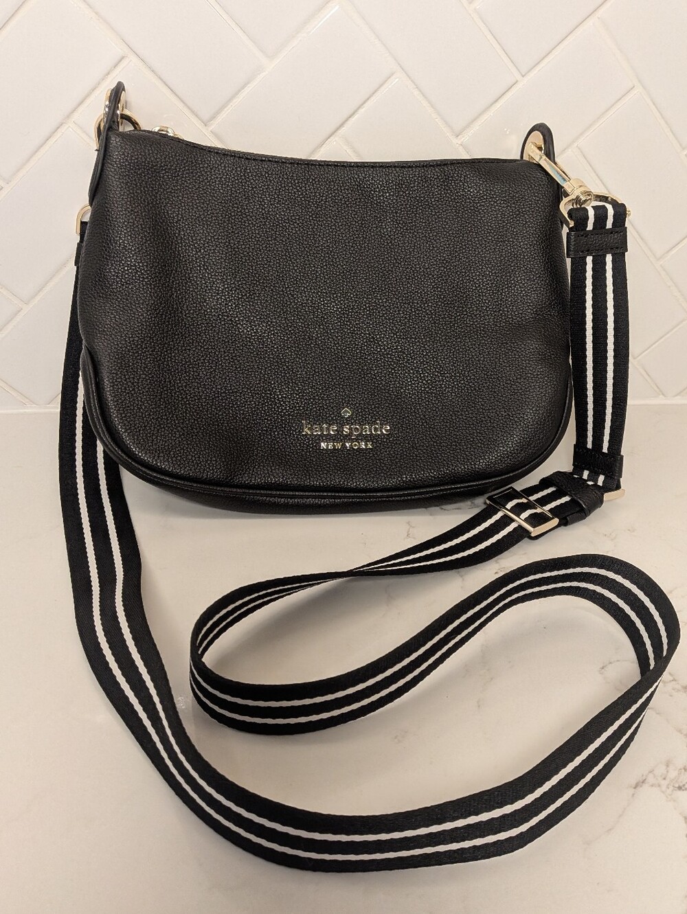 Kate Spade Black Crossbody Minimalist Classic Quiet Luxury Preppy